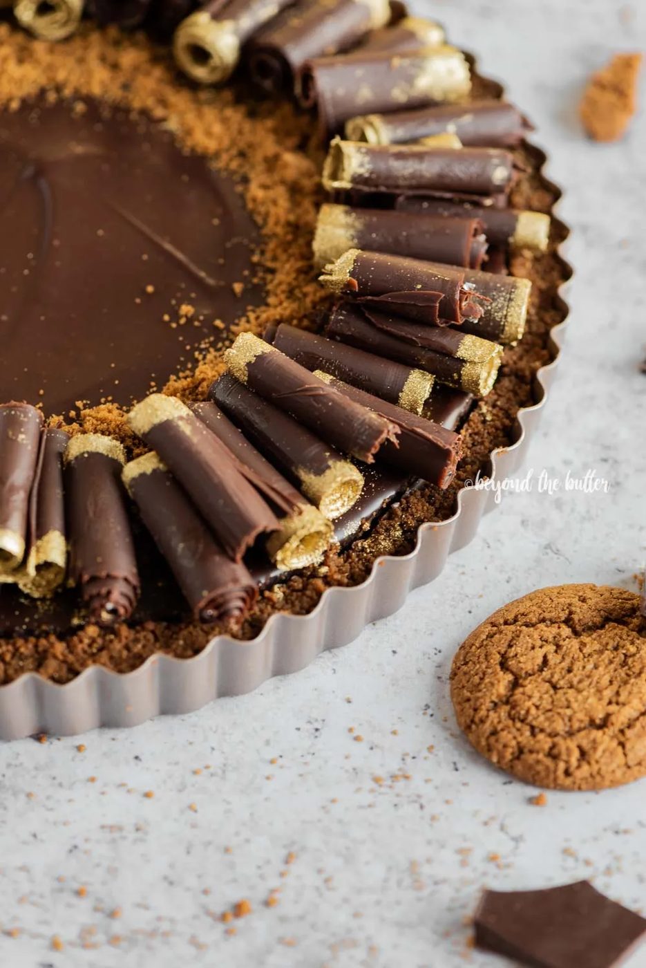 Dark Chocolate Gingersnap Tart recipe | All images © Sovuh, LLC