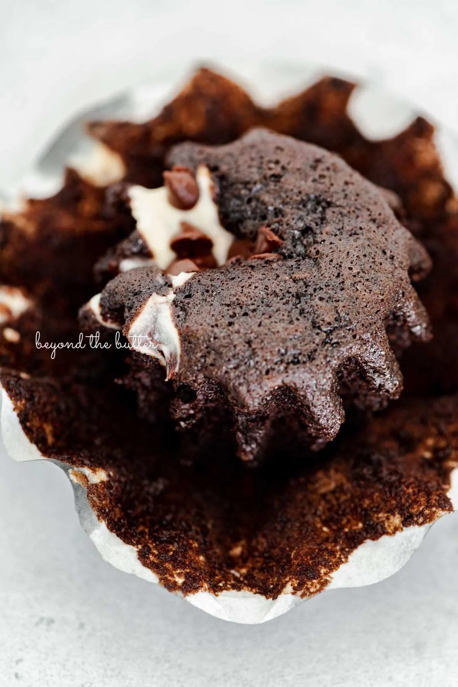 Opened black bottom cupcake | © Sovuh