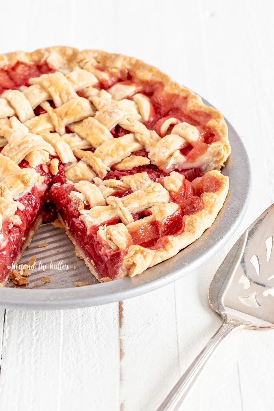 Strawberry Rhubarb Pie Recipe | All Images © Sovuh, LLC