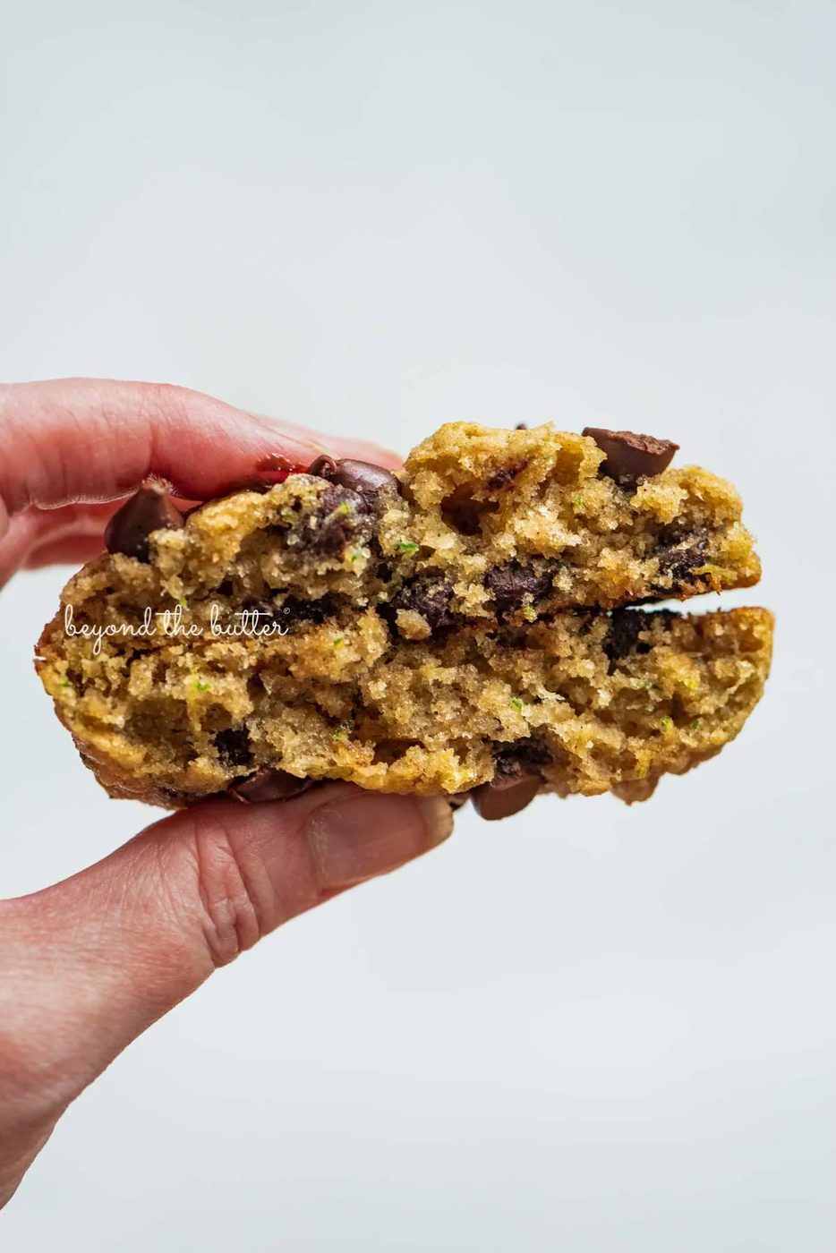 Inside shot of a zucchini chocolate chi oatmeal cookie from Sovuh.com | © Sovuh