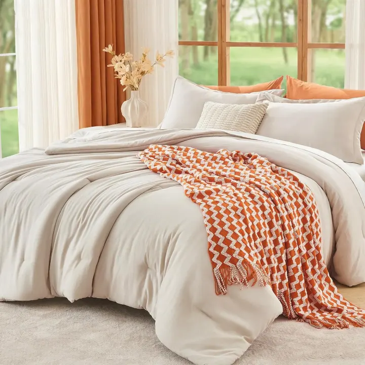 Queen Comforter Set — 3-Piece All-Season Bedding (Beige)