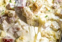 Easy Keto Chicken Cordon Bleu Bake