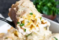 Decadent Chicken Alfredo Lasagna Pinwheels