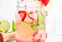 Bubbly Strawberry Mojito Refreshment