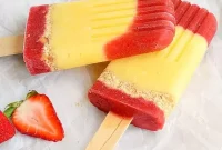 Creamy Strawberry Shortcake Pops