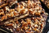 Crackers to Candy Saltine Toffee