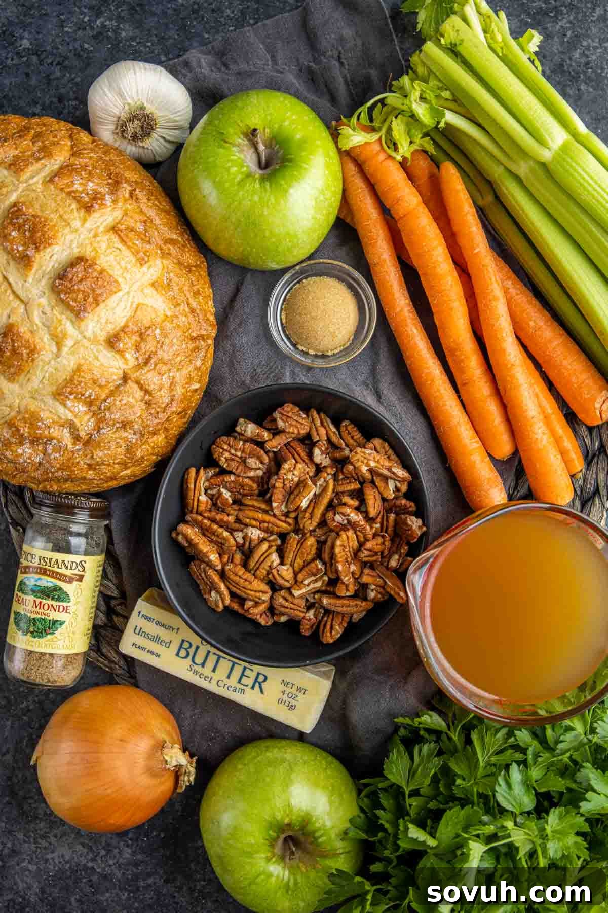 Pecan Apple Stuffing ingredients
