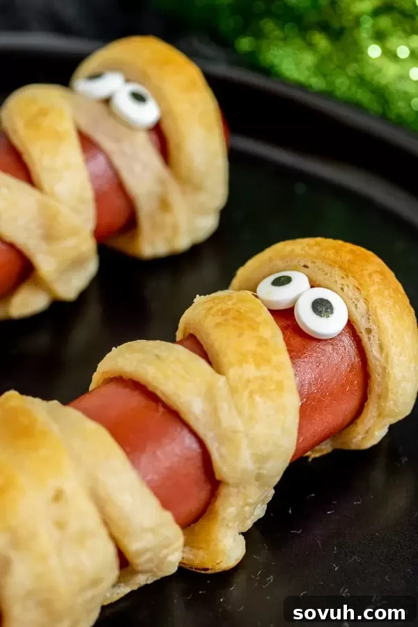 Mummy Dogs are easy Halloween recipe for kids
