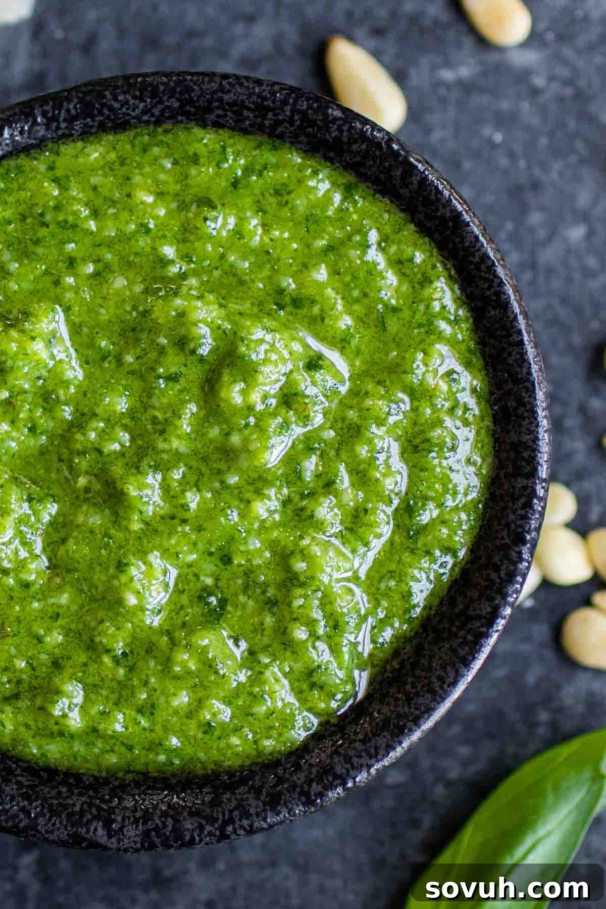 How to make basil pesto at home