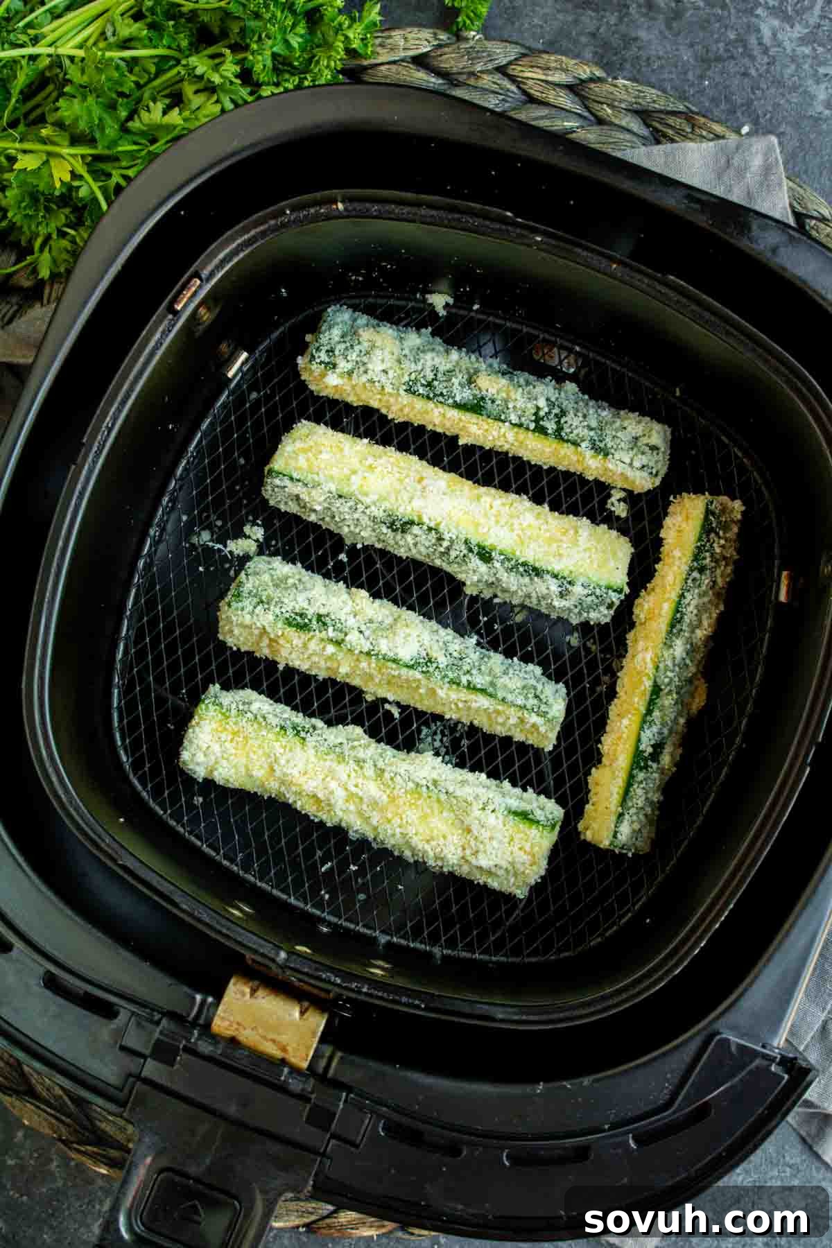 how to make Air Fryer Zucchini