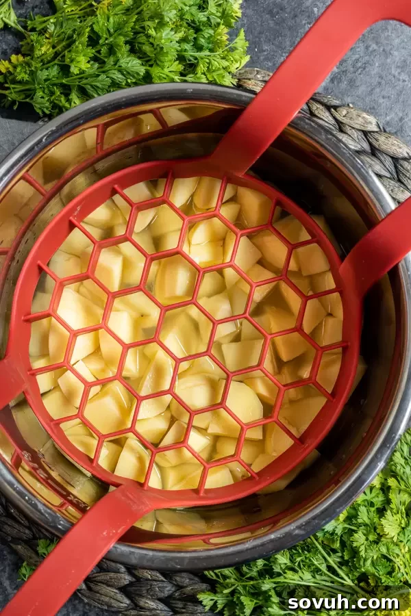 Silicone sling trivet for lifting pans in the Instant Pot