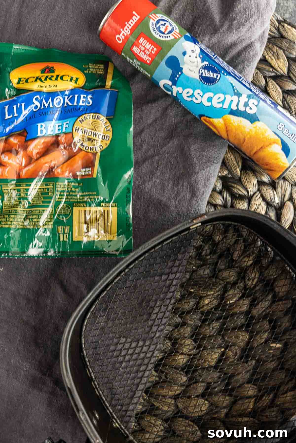 ingredients to make Air Fryer Pigs in a Blanket