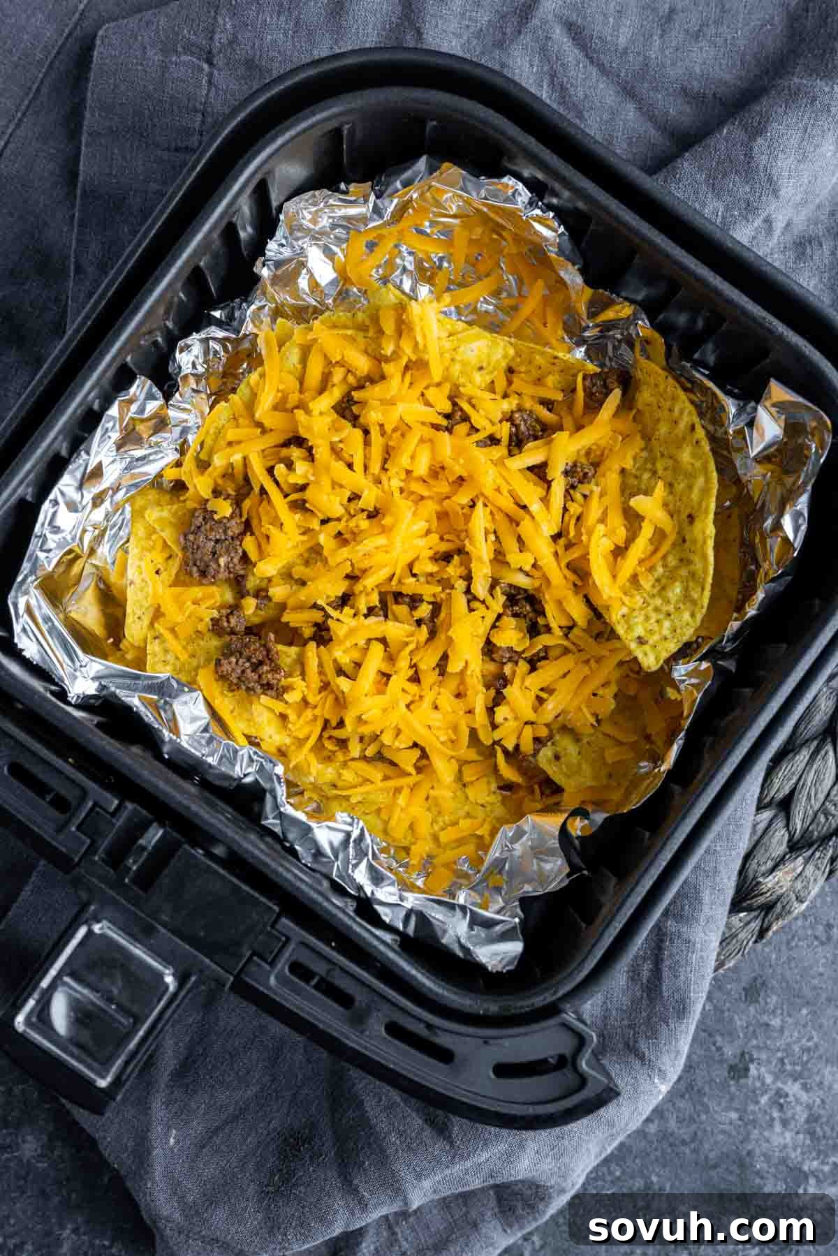 how to make Air Fryer Nachos